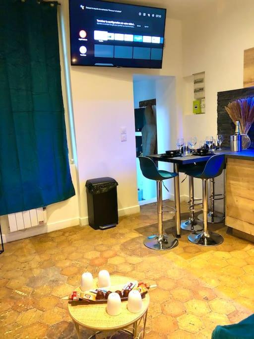 La Lover'S Jungle Pont-Sur-Yonne エクステリア 写真