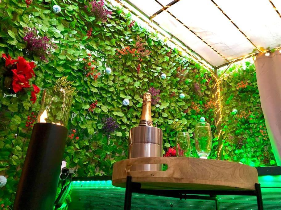 La Lover'S Jungle Pont-Sur-Yonne エクステリア 写真