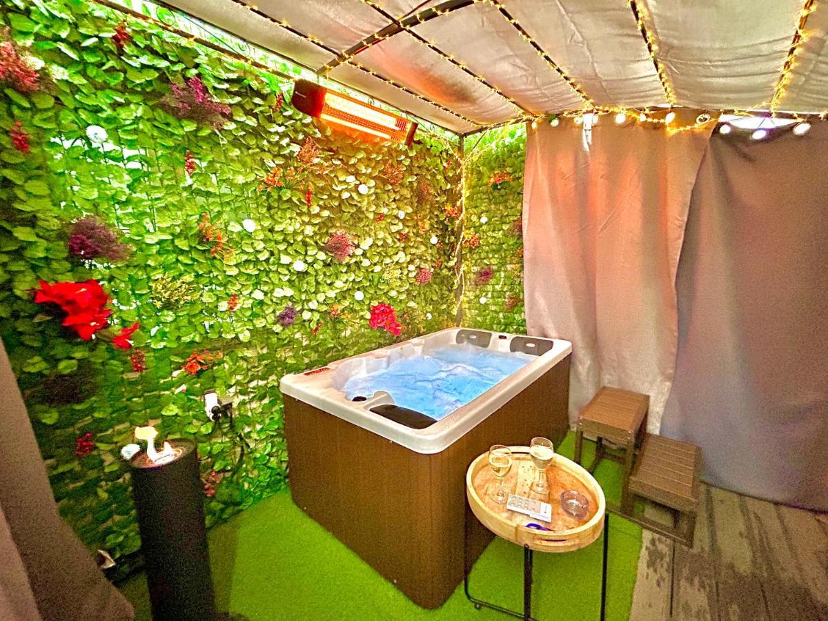 La Lover'S Jungle Pont-Sur-Yonne エクステリア 写真